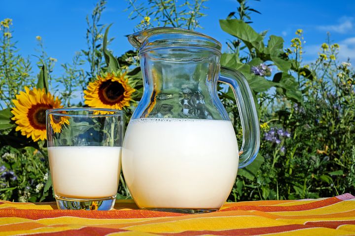 В российских регионах растут цены на молоко 