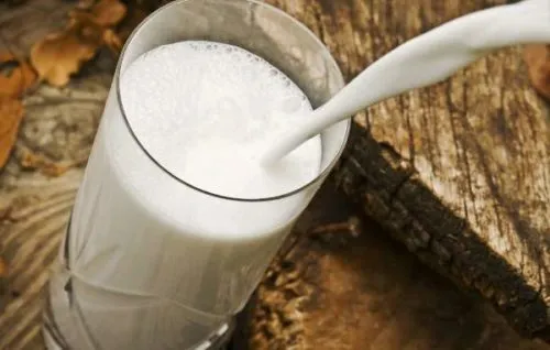 молоко сырое коровье от производителя в Ступине