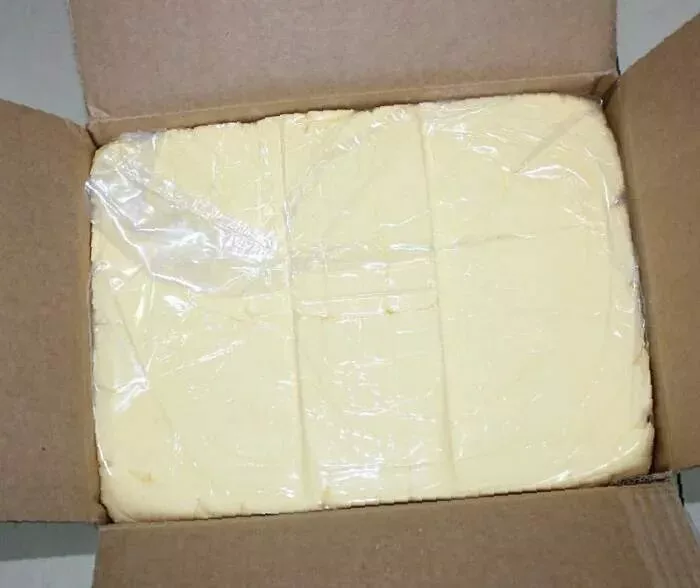 фотография продукта Масло сливочное 82,5% монолит по 5кг 