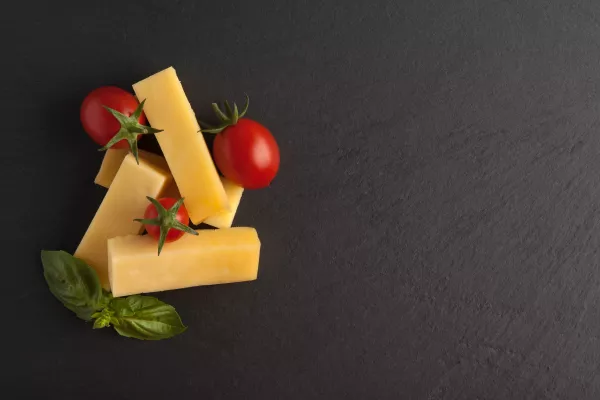 Сыр подорожал в Казахстане на 30% за год