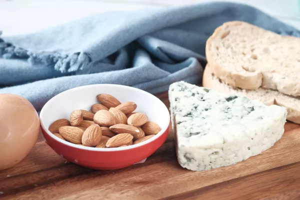 Jan K. Overweel Limited отзывает мягкий созревший сыр горгонзола с голубыми прожилками из-за листерии