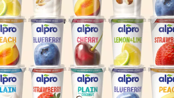 Растительный бренд Alpro обновил дизайн упаковки