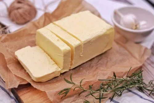 Фотография продукта Масло сливочное несоленое 72,5% РБ ГОСТ