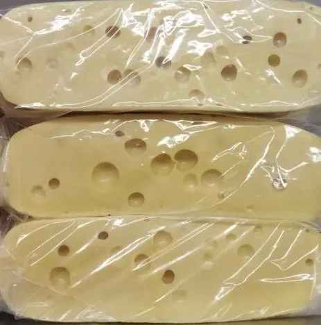 Фотография продукта Сыр "маасдам " евроблок